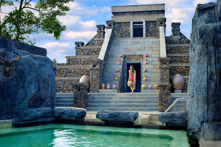 The volcanic mineral spring pools at Mission Hills, Haikou
